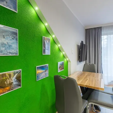 Z Widokiem Na Gory شقة شكلارسكا بوريبا